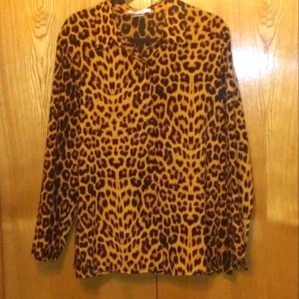 ⭐Rafael Leopard Print button blouse